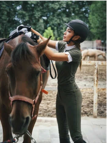 Selecting The Perfect Modern Riding Stylish Clothing Manufacturer